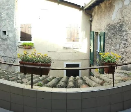 Il Vicoletto Apartment Torri Del Benaco Exterior photo