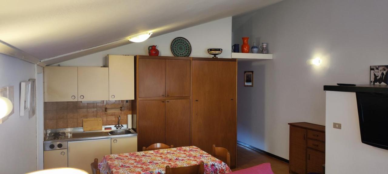 Apartment Il Vicoletto Torri Del Benaco
